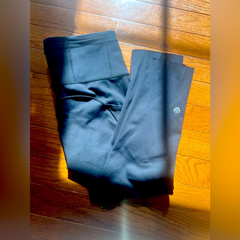 lululemon athletica crop fitness leggings size 4 - Picture 1 of 10